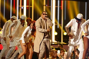 Daddy Yankee el más premiado en Premios Tu Mundo 2